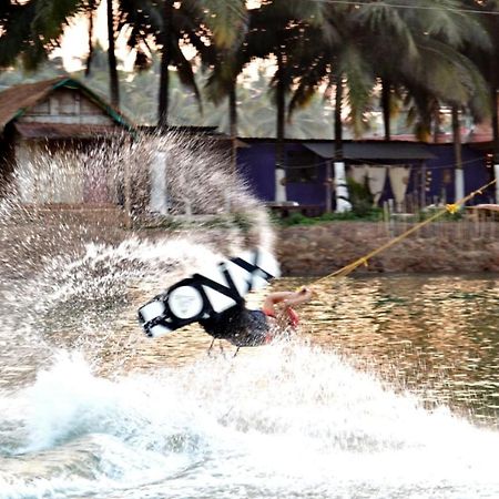 Hotel Wake Park Goa Arambol Exterior foto